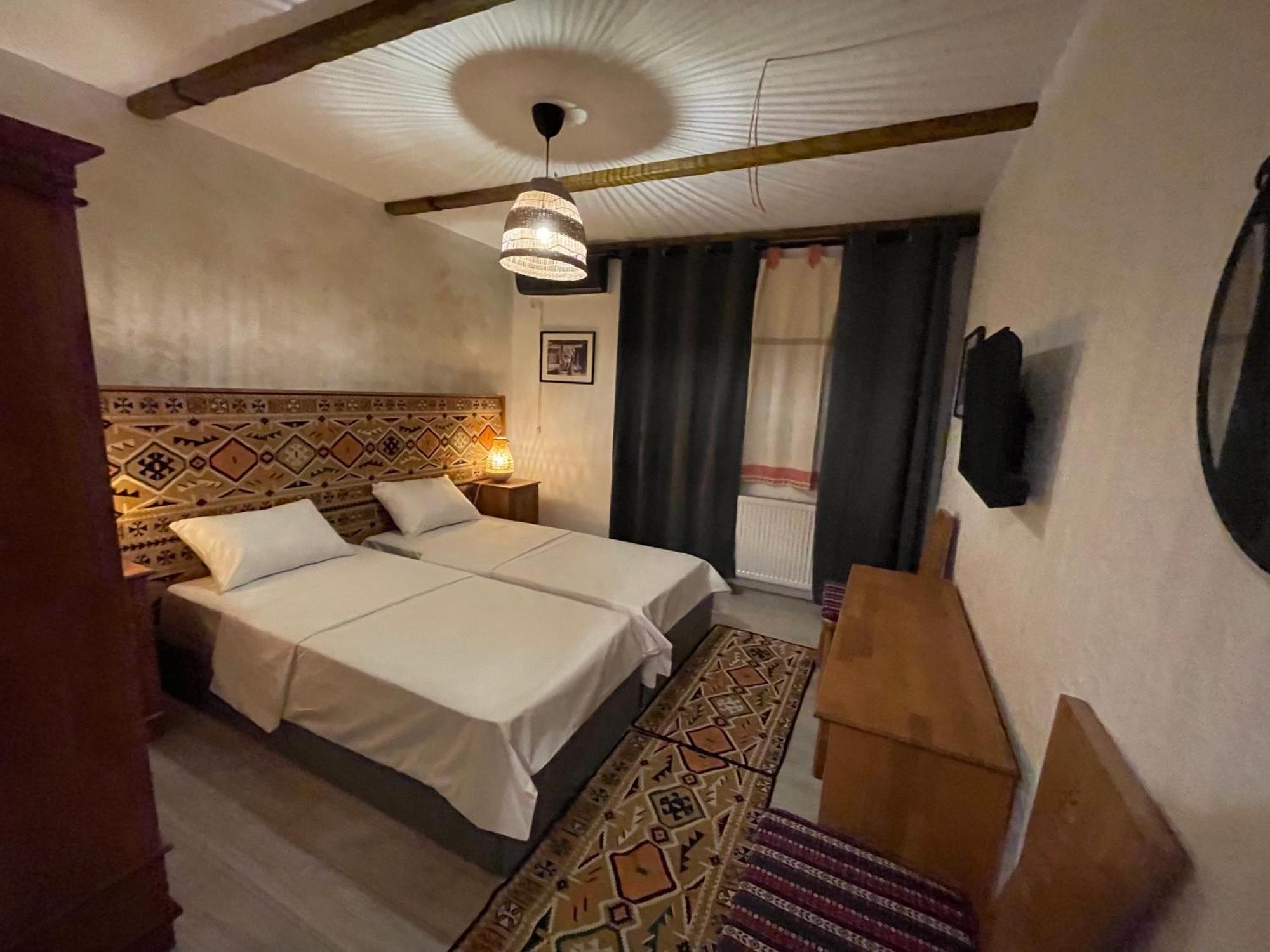 Hotel Casa Romaneasca Otopeni Εξωτερικό φωτογραφία